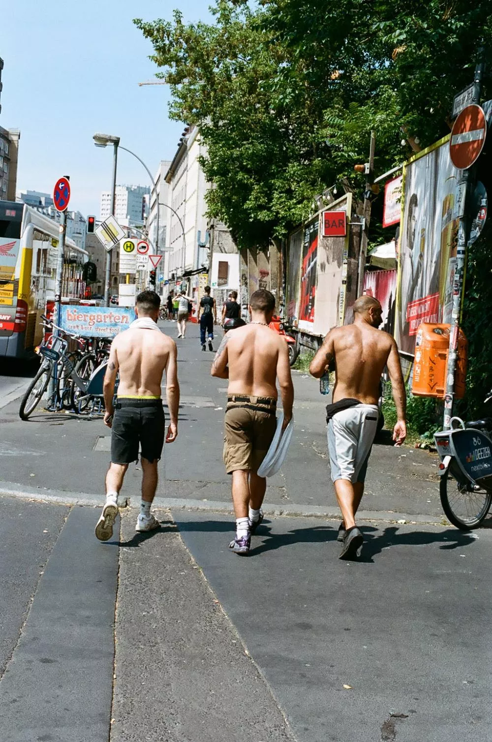 Illustration pour 01_SabrinaJeblaoui_NachtClubsBerlin3