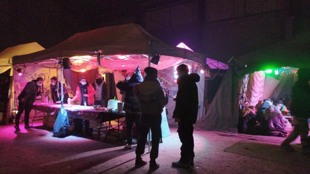 Illustration pour signal-2021-01-04-232957-scaled