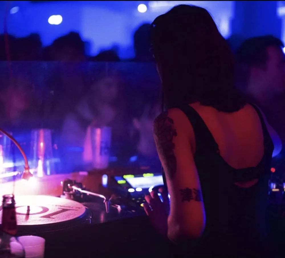 Illustration pour 1O1