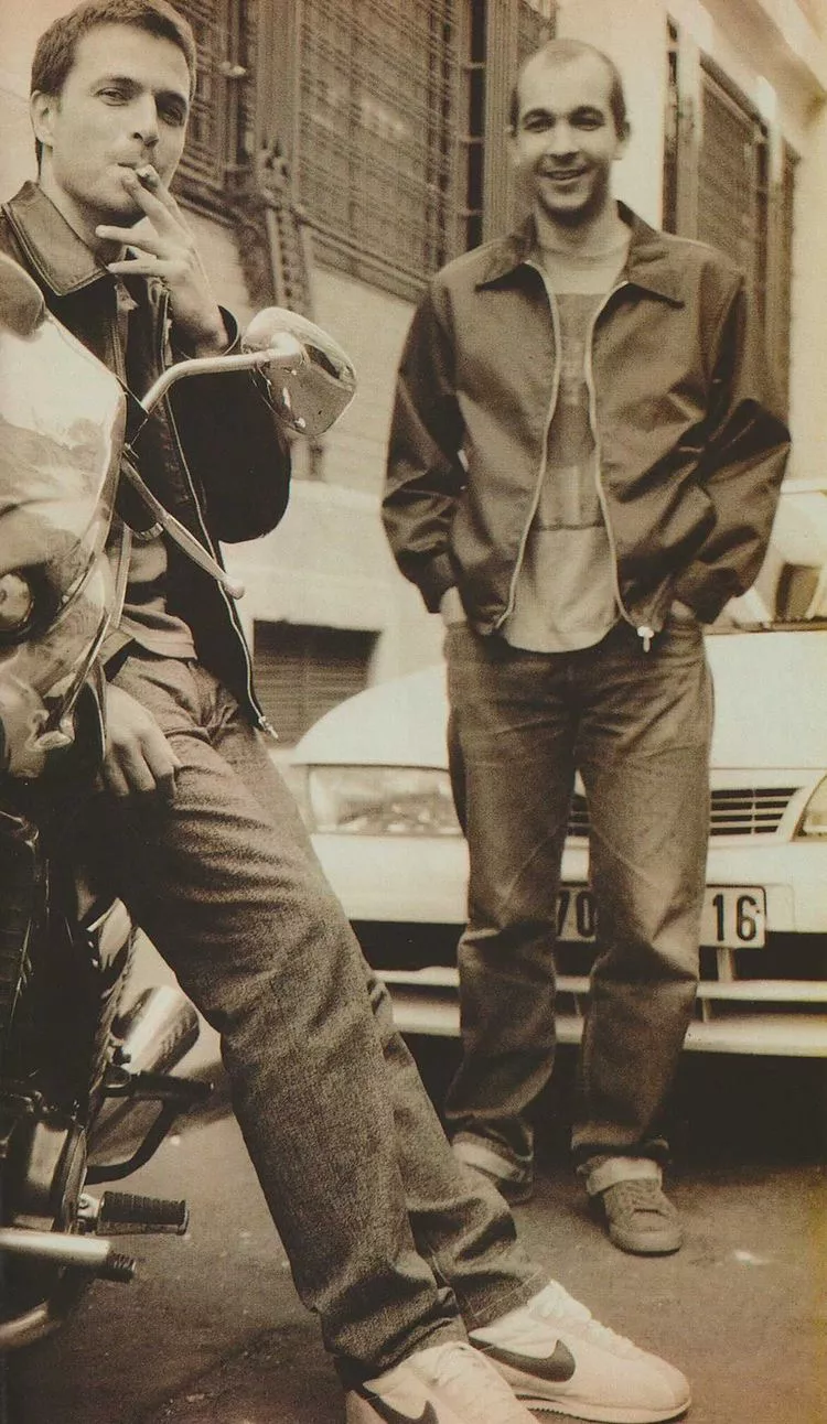 Illustration pour Motorbass