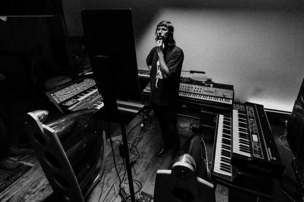 Illustration pour MOLEC MOTORBASS ©Goledzinowski20