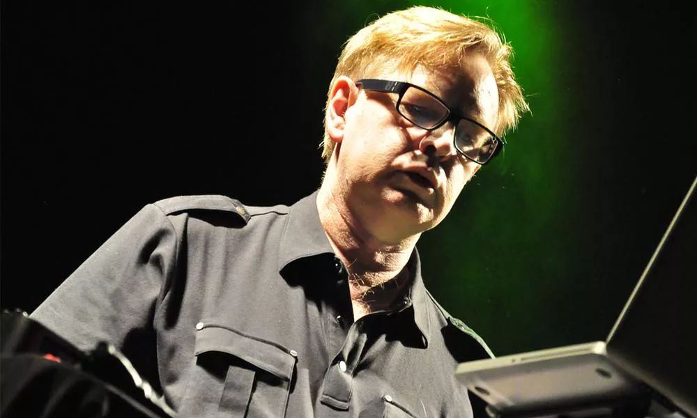 Illustration pour Andrew Fletcher, discret cofondateur de Depeche Mode, est mort à 60 ans