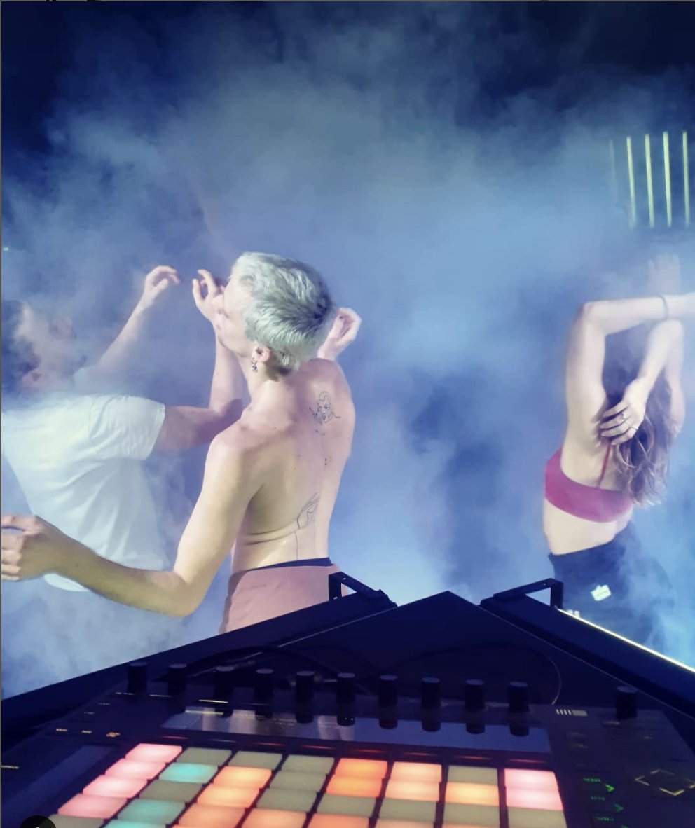 Illustration pour Pièce