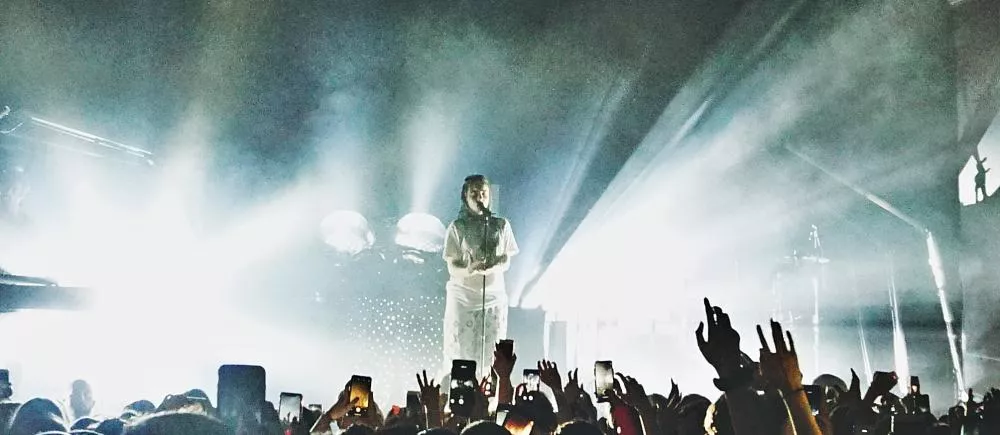 Illustration pour 2019_Billie_Eilish_O2_Institute_Birmingham – Aliina.s