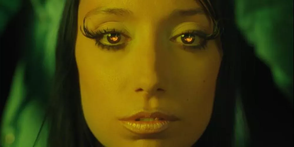 Capture d'écran du clip de "Je sais plus quoi dire" © Kalika