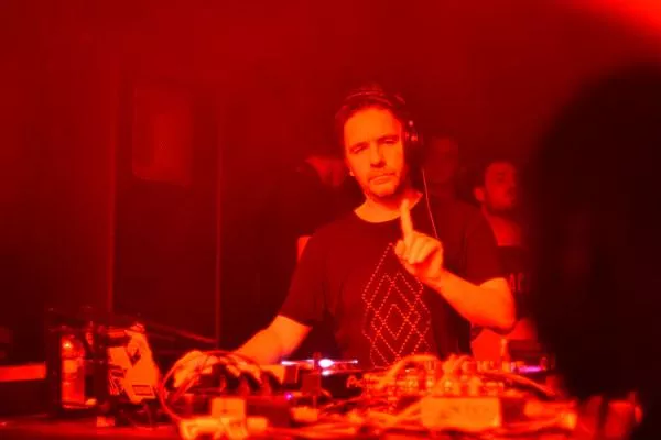 Illustration pour On était au Tunnel pour Laurent Garnier (entre autres)&nbsp;: on vous raconte