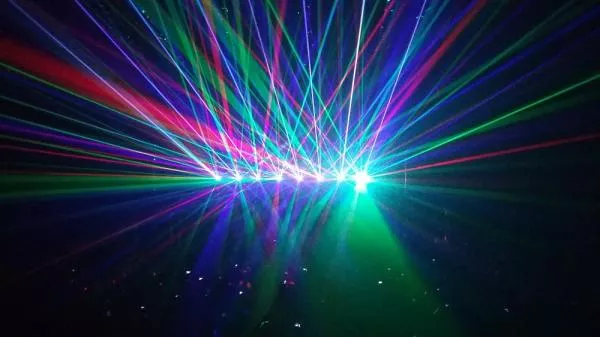 Illustration pour En direct de Massive Attack au Zénith