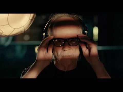 Illustration pour Clip&nbsp;: en studio avec John Carpenter