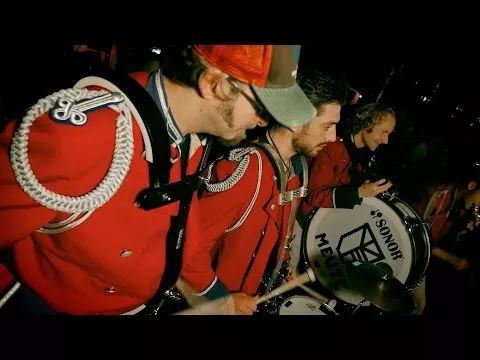 Illustration pour Vidéo&nbsp;: une fanfare reprend « Rej » de Âme