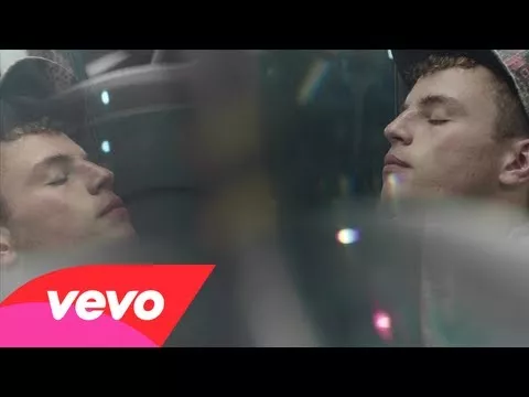 Illustration pour Clip&nbsp;: Disclosure – « Help Me Lose My Mind » (feat. London Grammar)