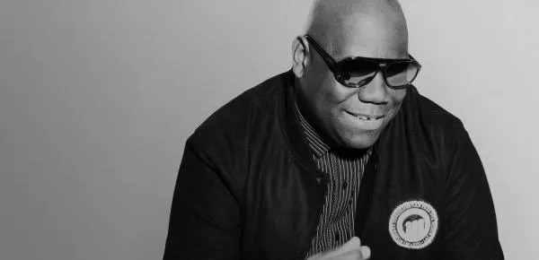 Illustration pour Debout ! Carl Cox a remixé Josh Wink