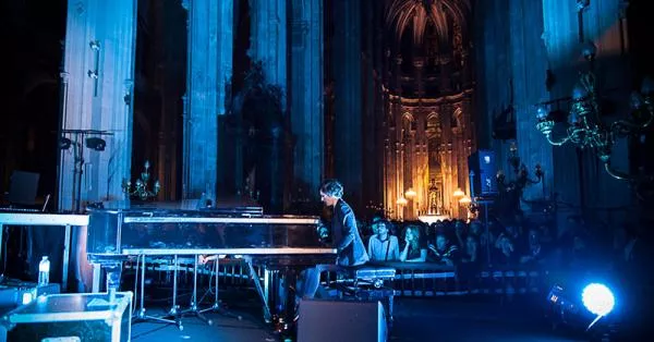 Illustration pour A voir&nbsp;: la pianiste Vanessa Wagner et le producteur Murcof en live à Saint-Eustache