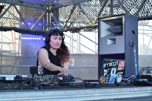 Illustration pour En direct du DGTL Festival à Barcelone