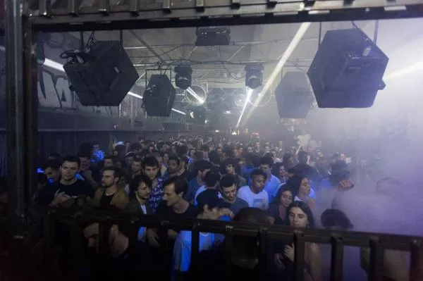 Illustration pour En direct de la soirée « Soumission » du RBMA Festival à Nuits Fauves