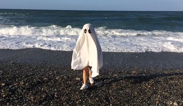 Illustration pour Exclu&nbsp;: le nouveau clip (trop chou) de Kid Parade