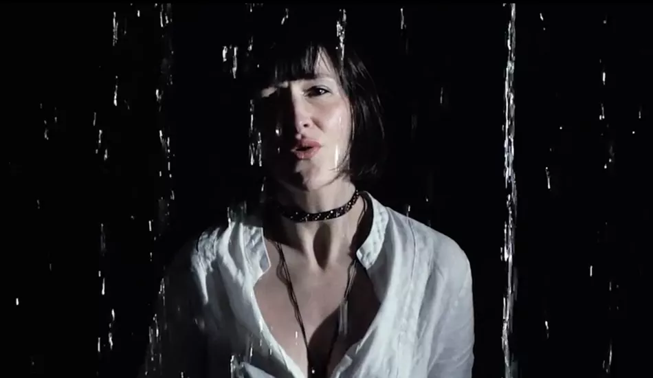 Illustration pour Exclu&nbsp;: regardez le clip de La Féline pour « Séparés (Si nous étions jamais) »