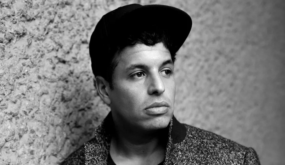 Illustration pour La coqueluche de la house anglaise Richy Ahmed lance Four Thirty-Two, son propre label