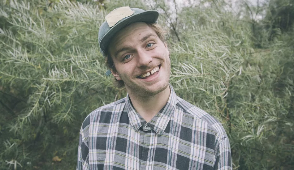 Illustration pour Mac DeMarco, des pets et des wings très épicées&nbsp;: l&rsquo;interview LOL du jour