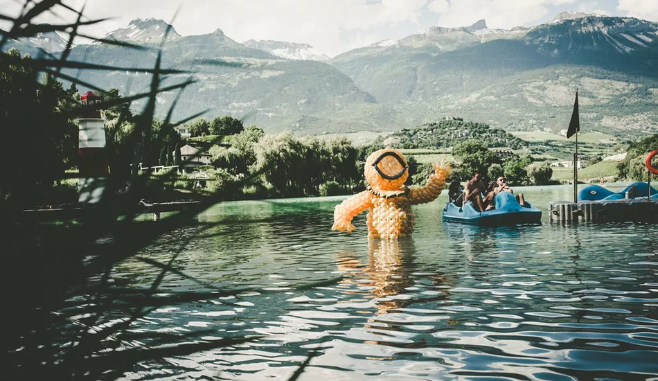 Illustration pour Un week-end au bord de l&rsquo;eau et en musique avec Jabberwocky, HVOB ou Andreya Triana