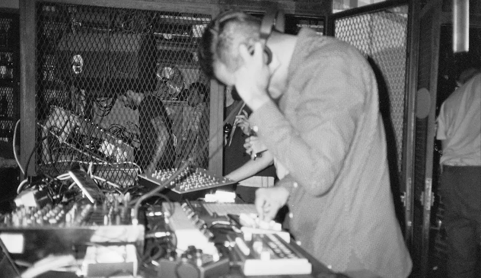 Illustration pour Exclu&nbsp;: « Trouble With Thinking To Much Acid », le nouveau titre forcément acid de Cardopusher