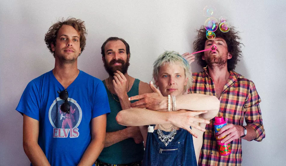 Illustration pour POND continue de teaser son nouvel album avec un clip pour le morceau « The Weather »