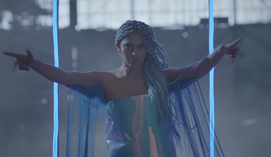 Illustration pour SÔNGE sort un clip pour son morceau « I Come From Pain »