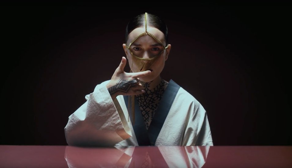 Illustration pour Flèche Love dévoile le clip de « Umusuna », en collaboration avec Rone