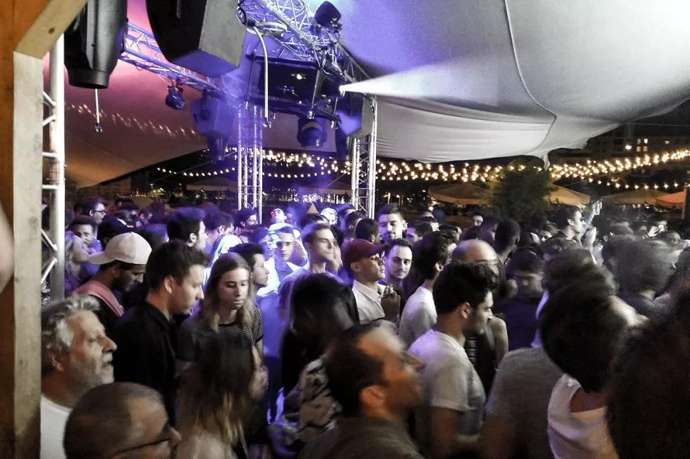 Illustration pour wanderlust