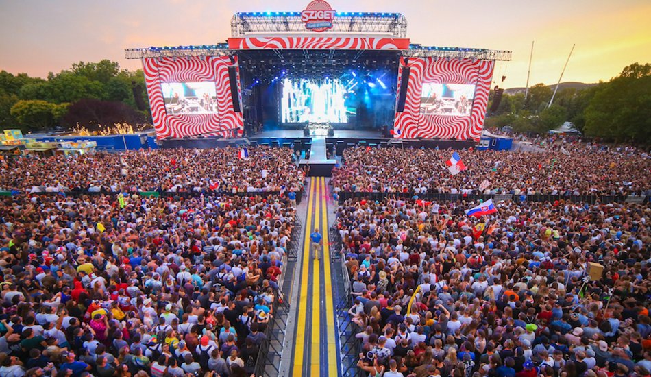Illustration pour Émerveillement et démesure d&rsquo;un monde parallèle&nbsp;: on était au Sziget Festival