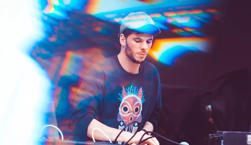 Illustration pour Fakear vient de sortir un nouveau single, « Out Of Reach »