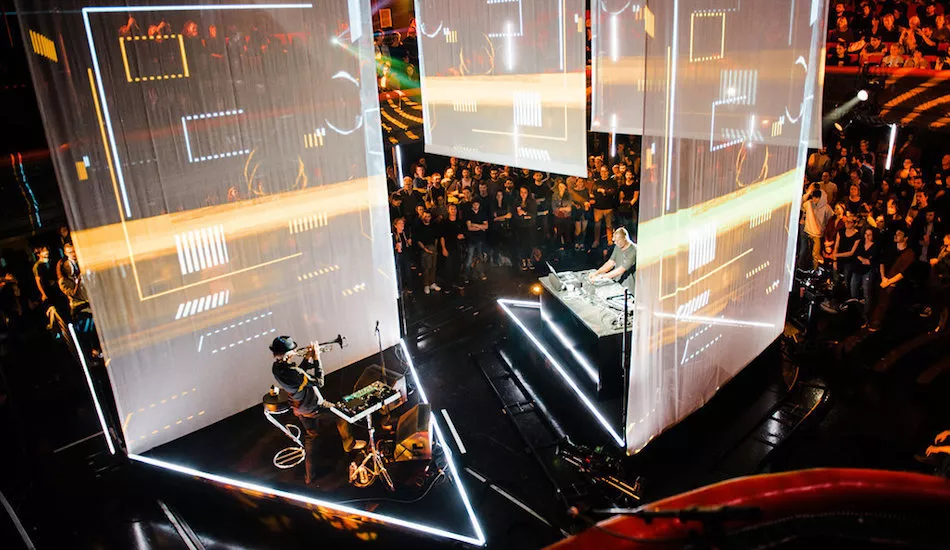 Illustration pour Variations par Sourdoreille, quand des producteurs techno rencontrent des musiciens classiques