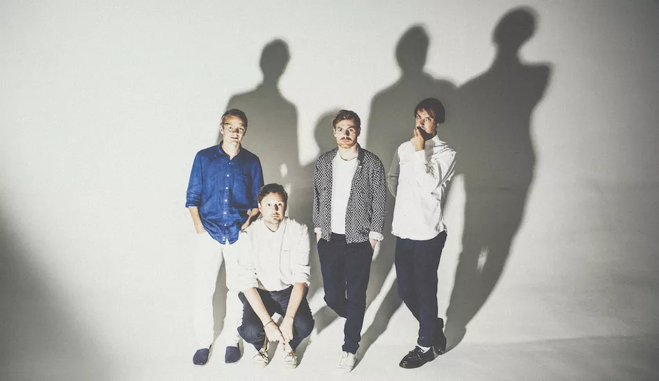 Illustration pour Django Django opère un retour aux sources avec « Marble Skies »