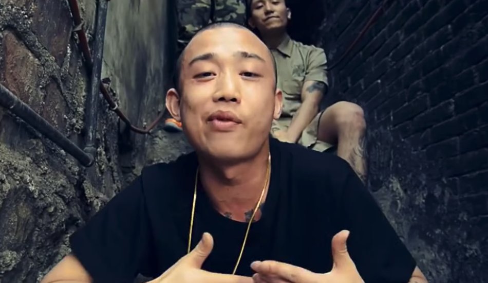 Illustration pour La Chine ne veut plus voir de hip-hop et de tatouages à la télé