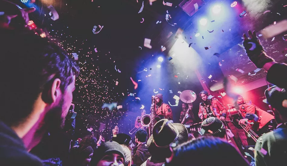 Illustration pour Meute, le « techno marching band » qui nous réconcilie avec les fanfares