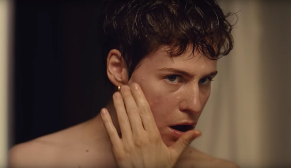 Illustration pour « 5 Dollars », le nouveau clip SM de Chris(tine and the Queens)