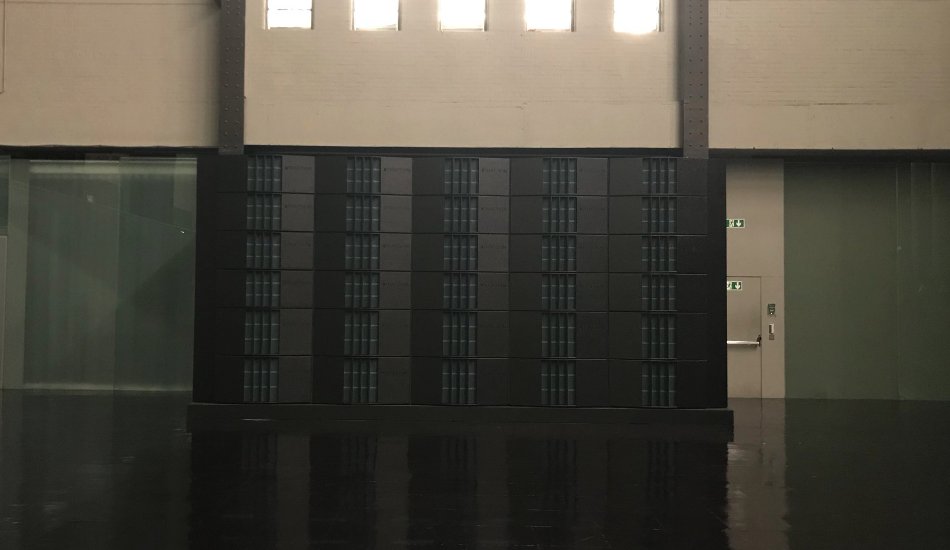 Illustration pour Tsugi Daily&nbsp;: une expo inédite sur Bowie, Kode9 installe 40 kilos de son dans une galerie…