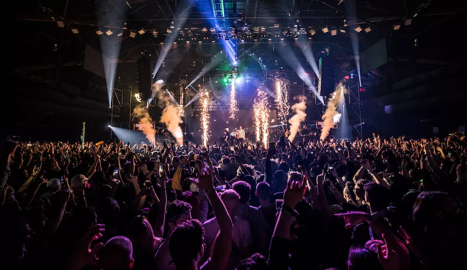 Illustration pour FCKNYE&nbsp;: on a fêté le Nouvel An avec Brodinski, Boris Brejcha, Kaaris et 12 000 personnes