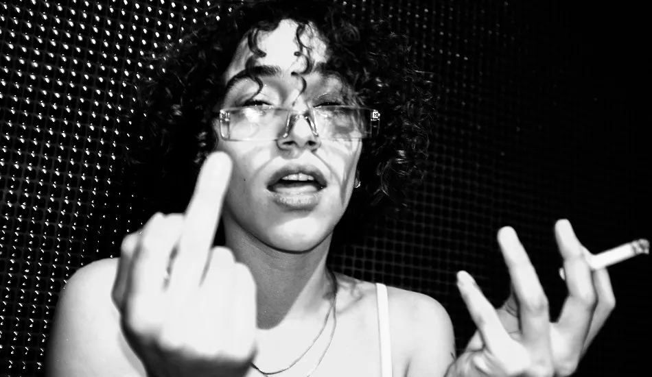 Illustration pour Vous ne le savez pas encore, mais Blu Samu est votre prochaine rappeuse préférée