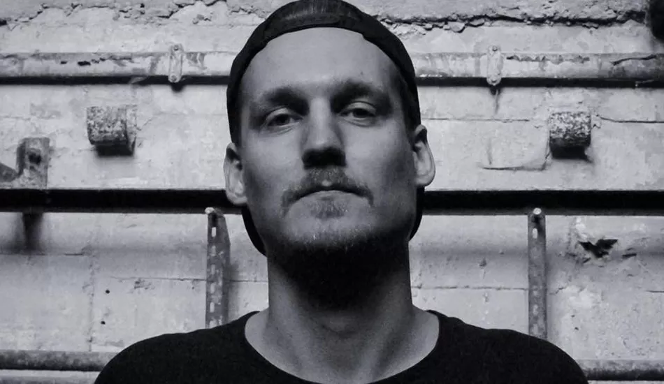 Illustration pour Coup de pouce&nbsp;: Toni Dextor