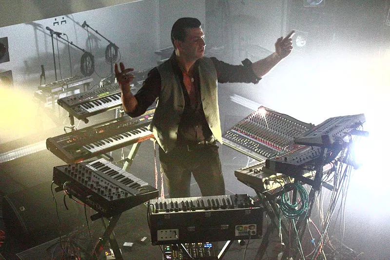 Illustration pour Ce nouveau track d&rsquo;Arnaud Rebotini va parfaitement avec le contexte actuel