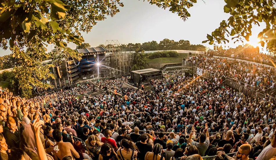 Illustration pour L&rsquo;EXIT&nbsp;: d&rsquo;une manifestation étudiante à l&rsquo;un des plus grands festivals d&rsquo;Europe