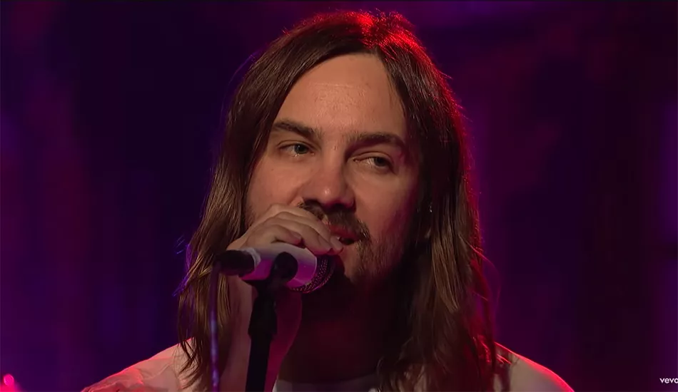Illustration pour Tame Impala dévoile son nouveau single « Borderline » au SNL