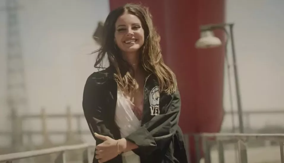 Illustration pour Deux nouveaux titres dans un seul clip&nbsp;: surprise signée Lana Del Rey