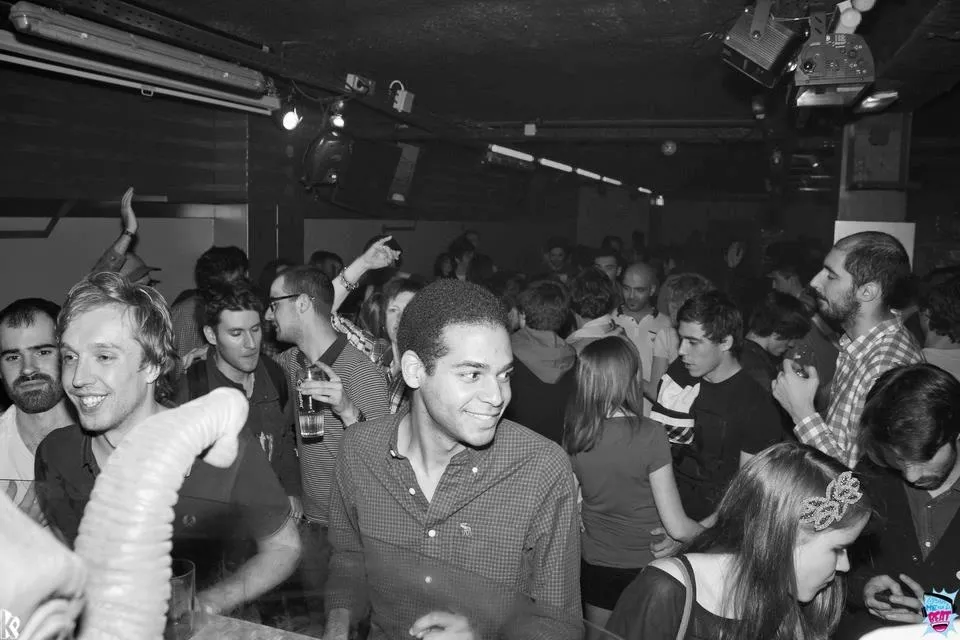 Illustration pour 1O1