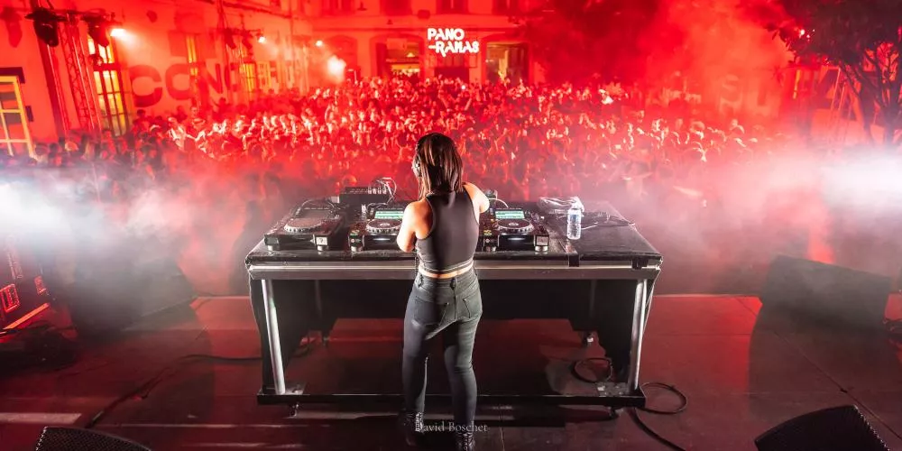 Illustration pour Crédit _ David Boschet _ JOUR 1 _ PANORAMAS FESTIVAL _ SEW _ MORLAIX-2kFb-012