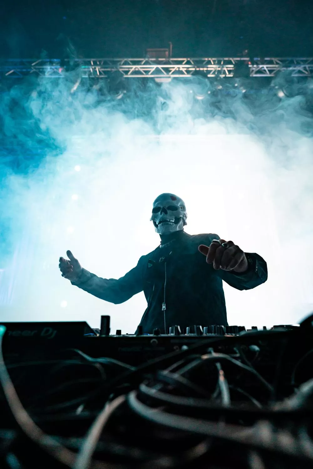 Illustration pour 2022.04.16 � JOUR 2 � PANORAMAS #25-2kFb-022