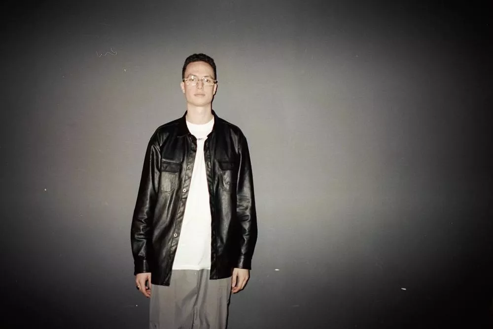 Illustration pour FA290254-4FD8-47D0-A9A9-CA2B5B26AE67