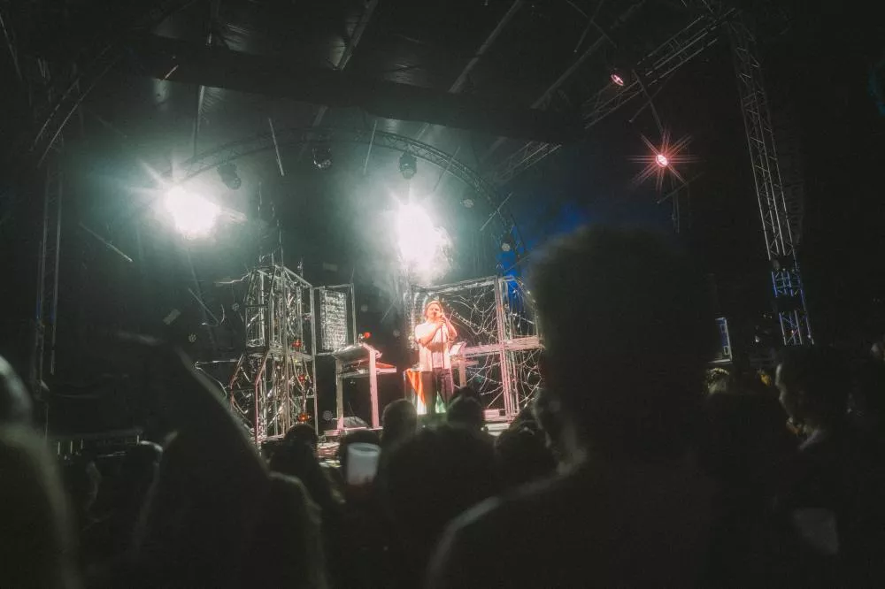 Illustration pour LaDouveBlanche_2024_HellenaBURCHARD_DSC09661