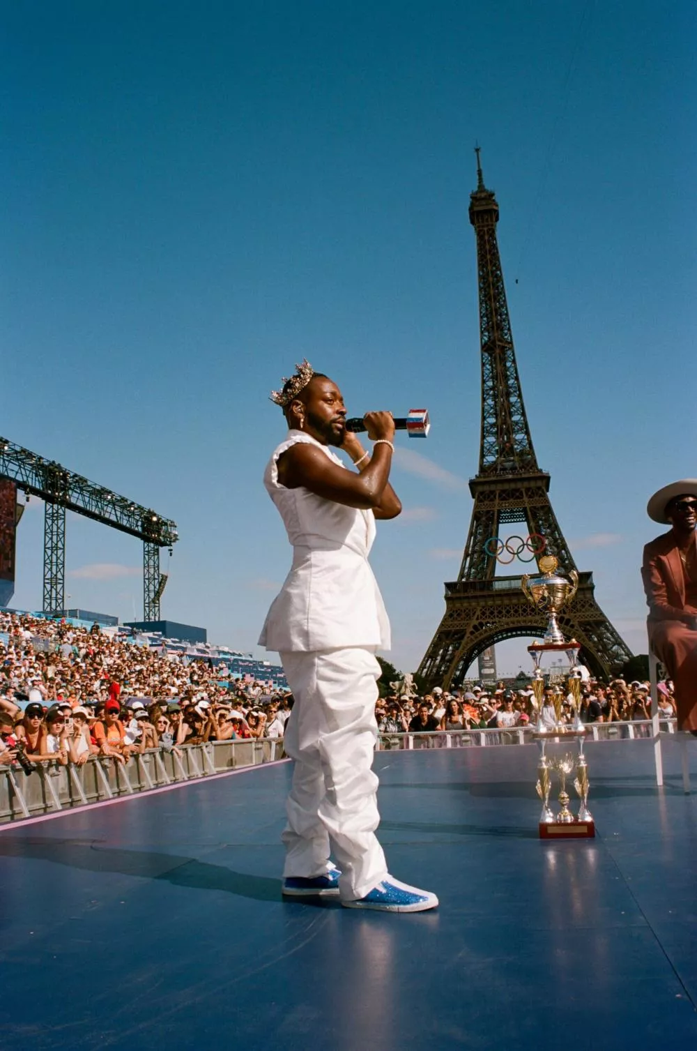 Vinii Revlon au ball organisé aux Jeux Olympiques de Paris © Benoît Rousseau