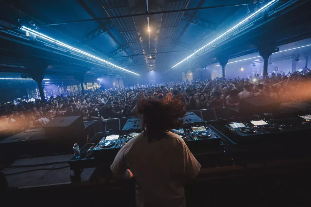 Teletech Paris © Alexis Stark Bears